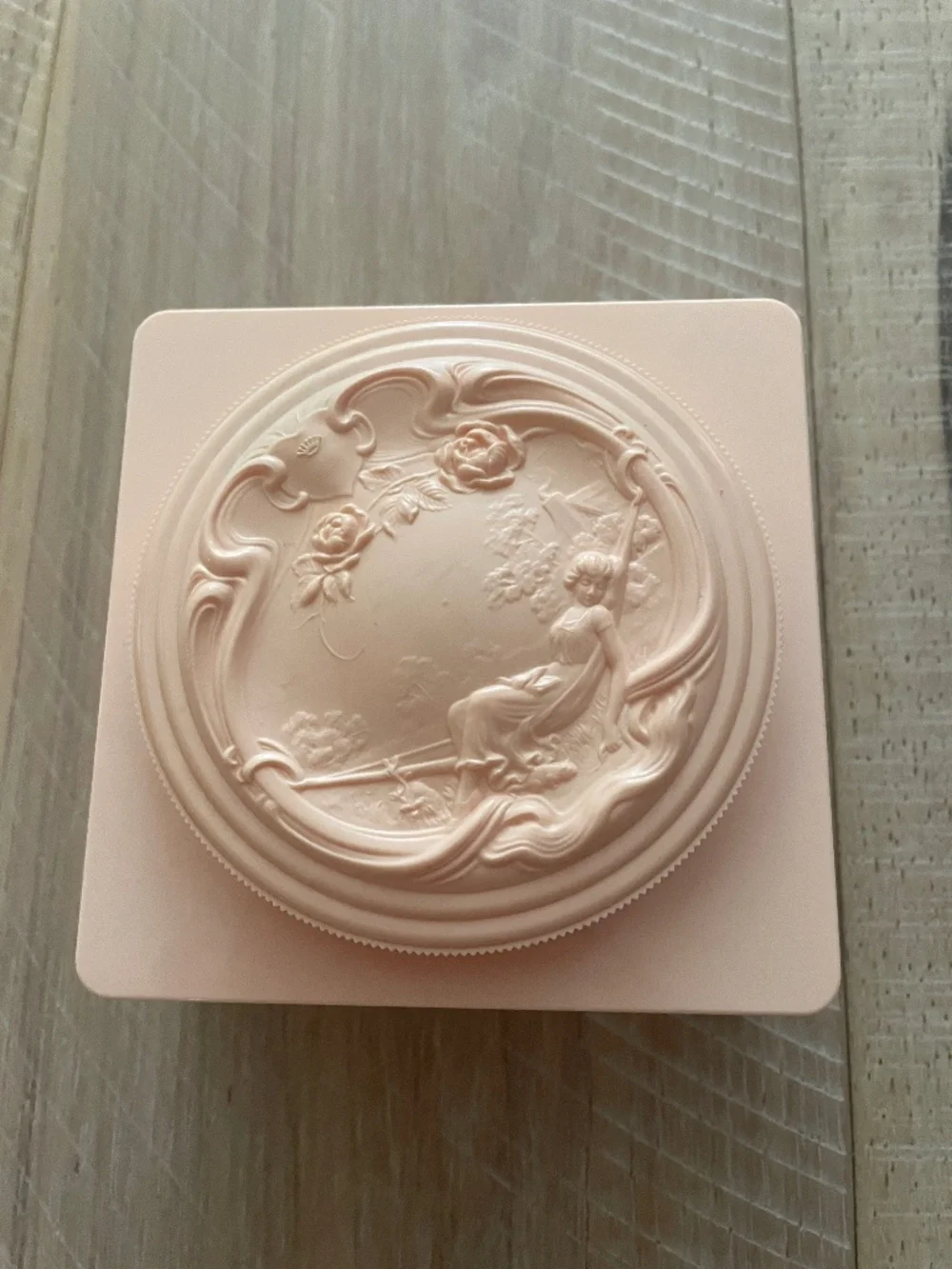 Powder Box pink